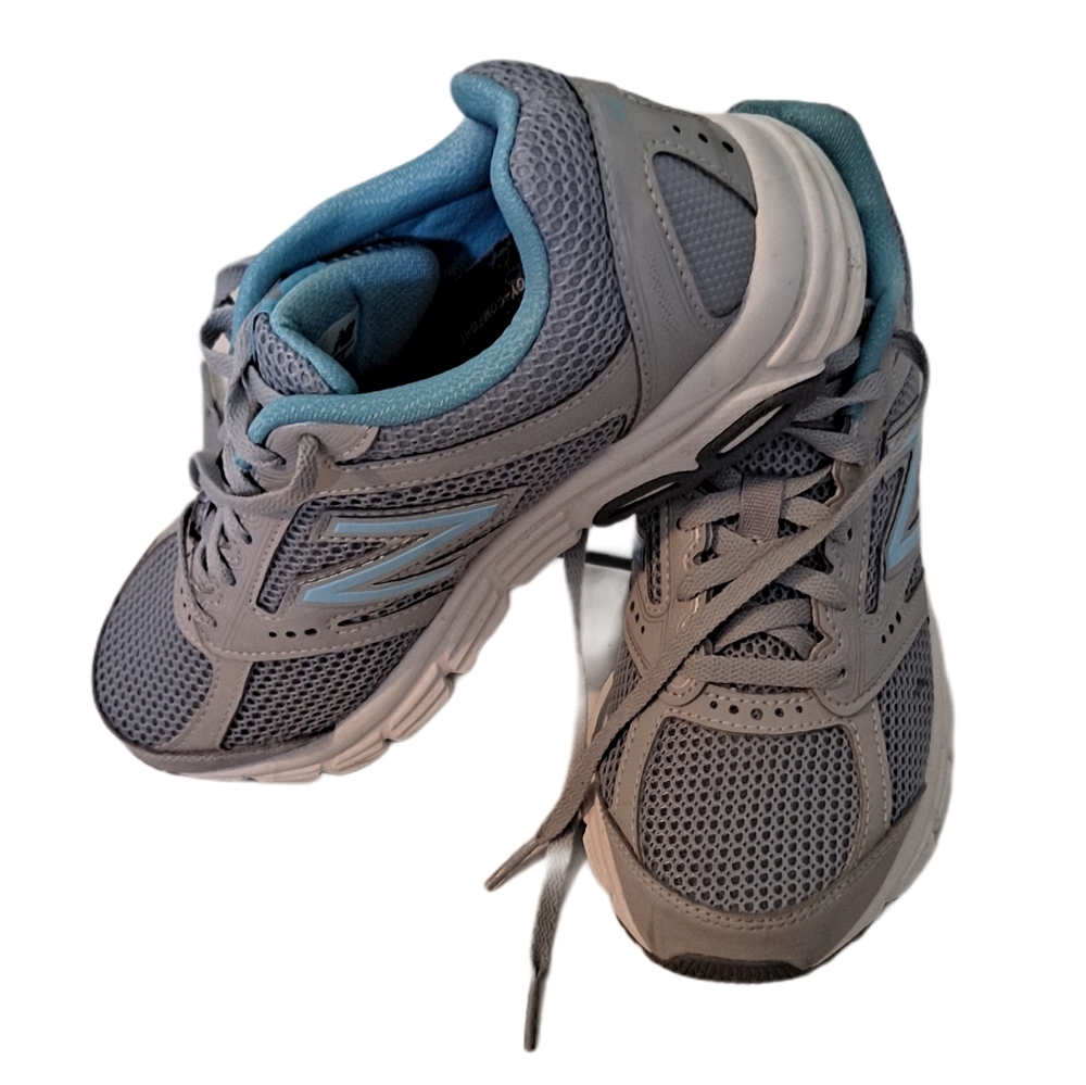 New Balance Grey and Green 460v2 sneakers , 6.5